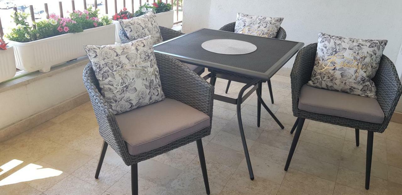 Apartman "Lara" Ploce  Buitenkant foto